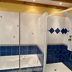 La Clef Decamp Chevaux D'asie 22 Pers Jacuzzi Billard Baby Foot