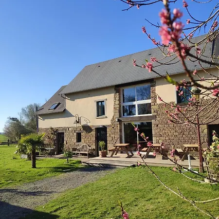 Villa Chevaux D'asie 22pers Jacuzzi Billard Babyfoot *