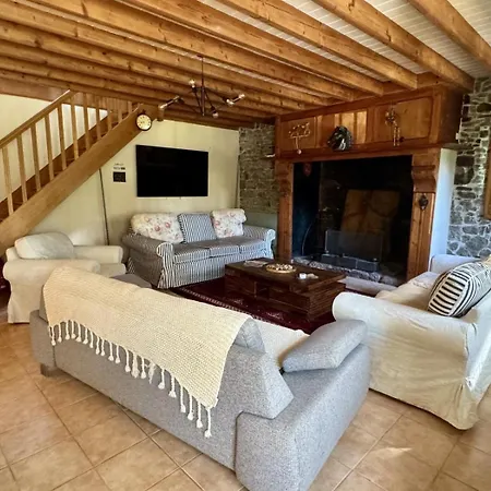 La Clef Decamp Chevaux D'asie 22 Pers Jacuzzi Billard Baby Foot Notre-Dame-de-Cenilly